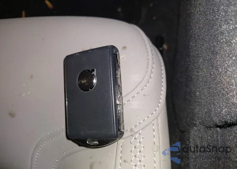 2026 Volvo Xc60 Plug-In Hybrid Plus, T8 Awd Electric/Gasoline, Dark from USA, damaged, VIN YV4H60RC0T1287401